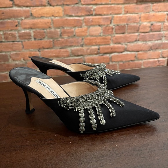 Manolo Blahnik Jeweled Satin Mules ❣️Rare Statement Style ❣️ Size 36 (Fits US 6) - Picture 2 of 7